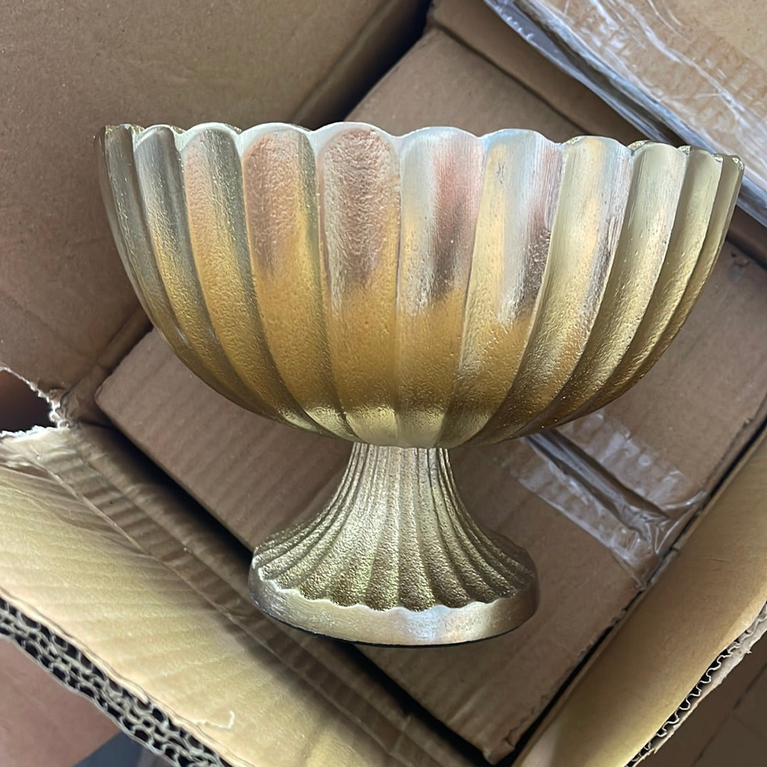 one gold scallop edge compote vase  on side