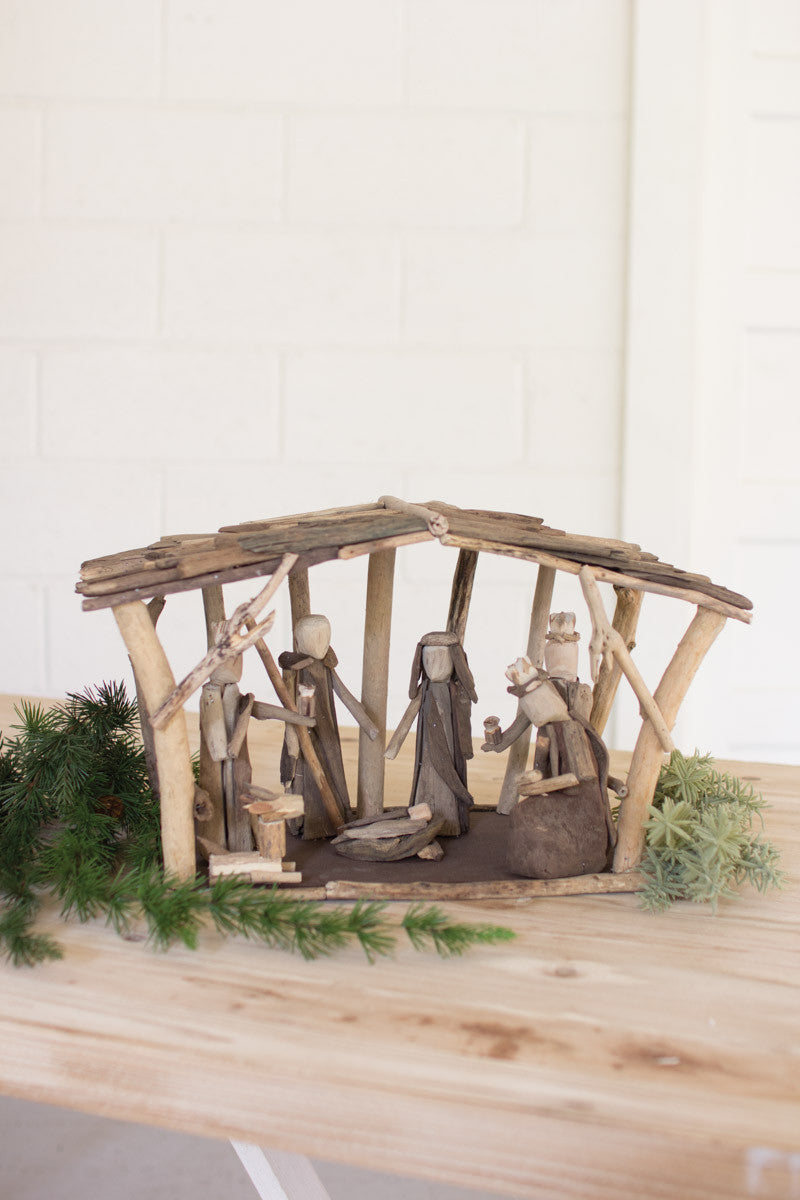 driftwood-christmas-holiday-nativity-with-greenery