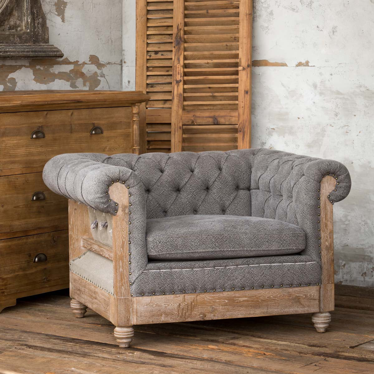 tufted-grey-chair