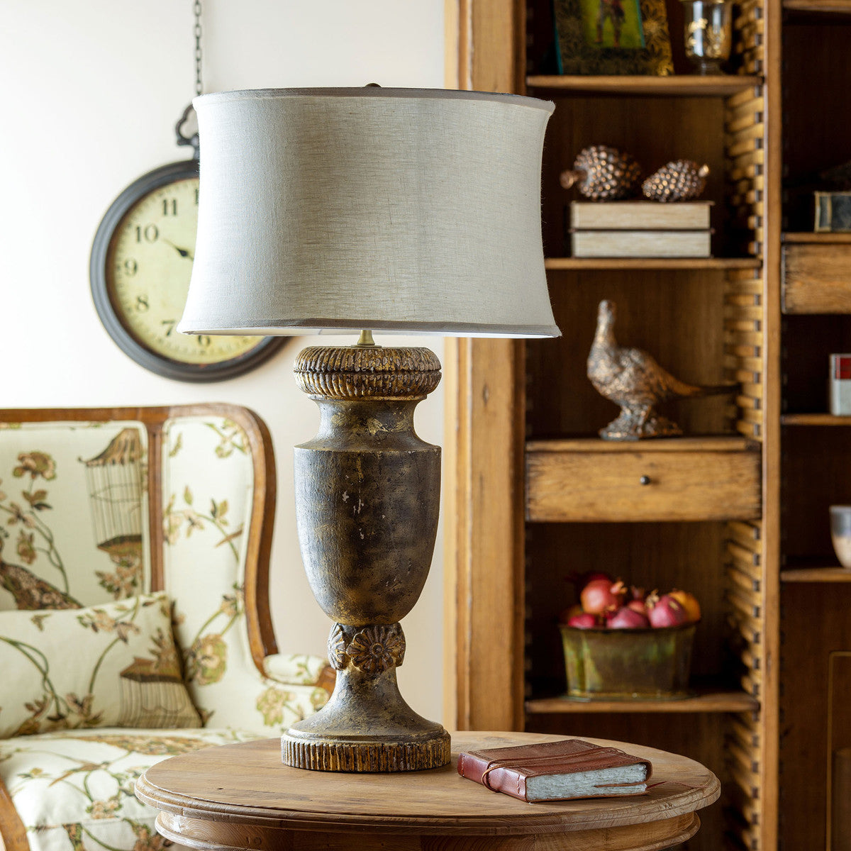 carved-wood-luxury-lamp