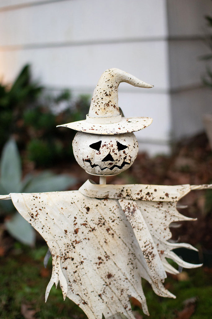 Rustic White Metal Scarecrow Halloween Yard Stake Decoration